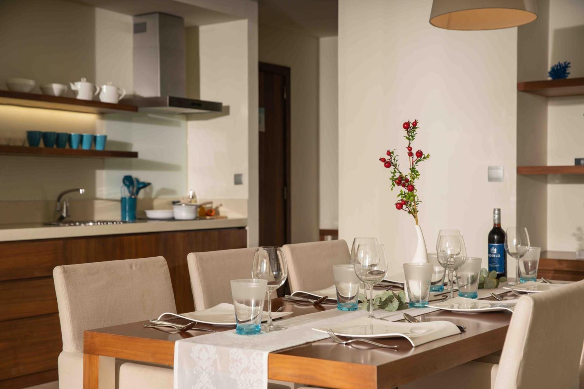 Stunning Apartments Across My Khe Beach ! Rooftop Pool & Gym Da Nang Zewnętrze zdjęcie